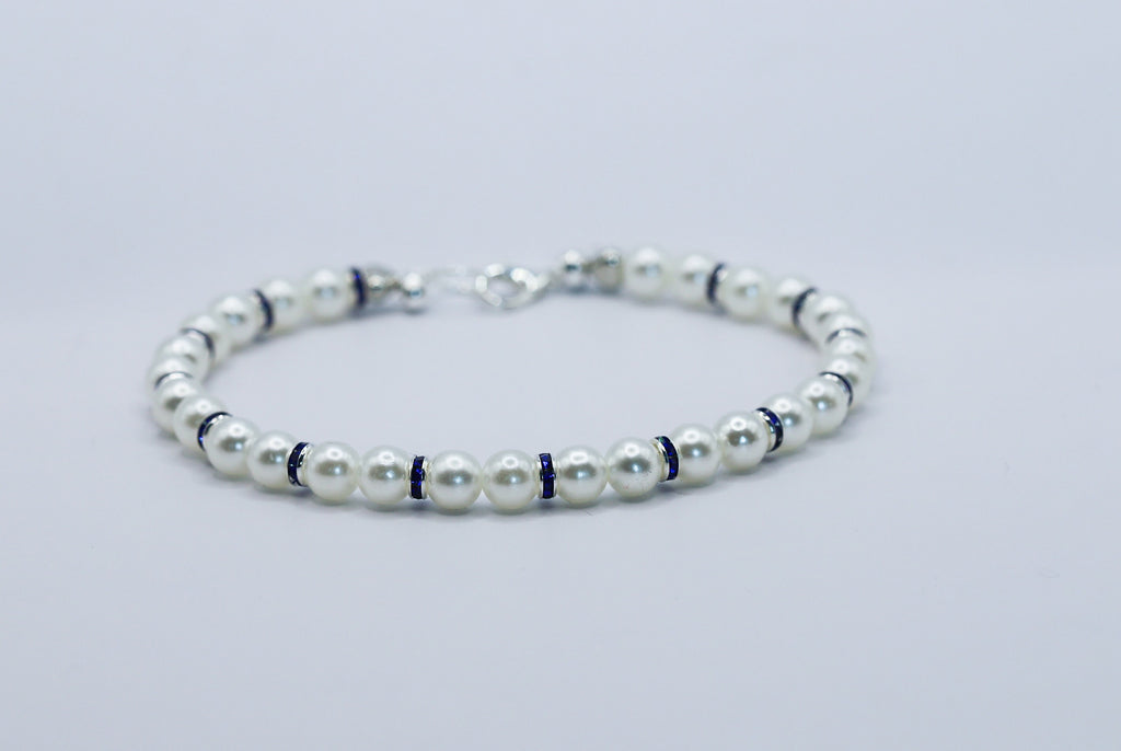 Elegant Pearl Cat Collar with Rhinestones