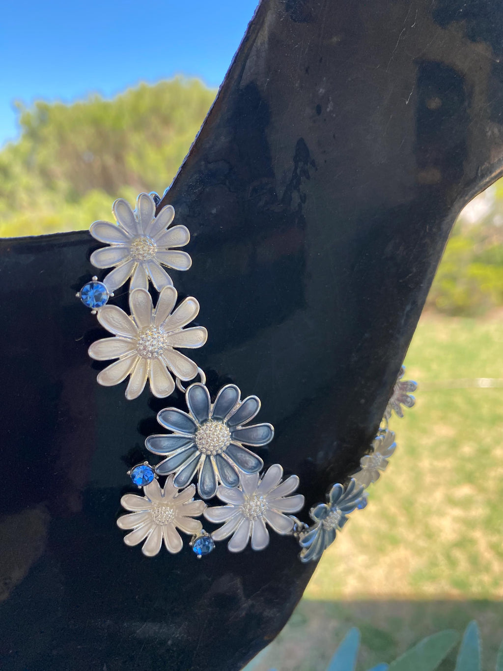 Blue Daisy Daydream